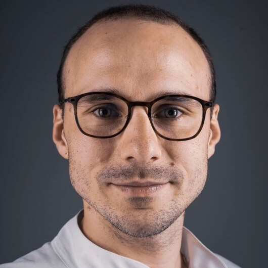 dr n.med. Robert Zdziarski - specjalista ortopedii i traumatologii narządu ruchu